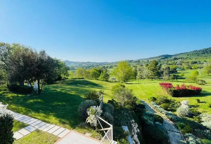 ベッドアンドブレックファースト Agromarino