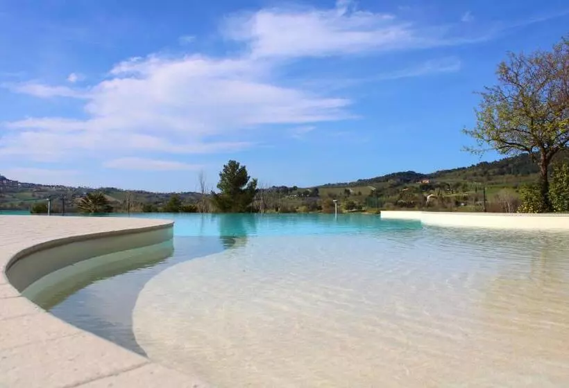 ベッドアンドブレックファースト Agromarino