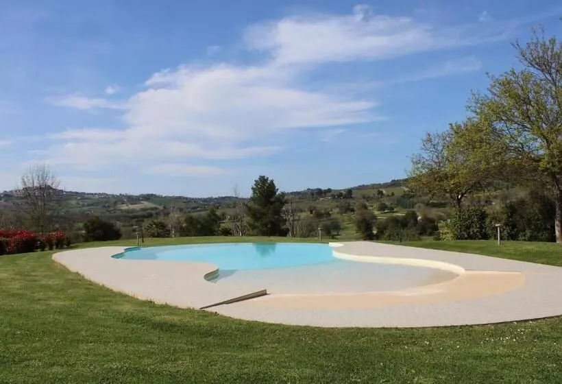 ベッドアンドブレックファースト Agromarino