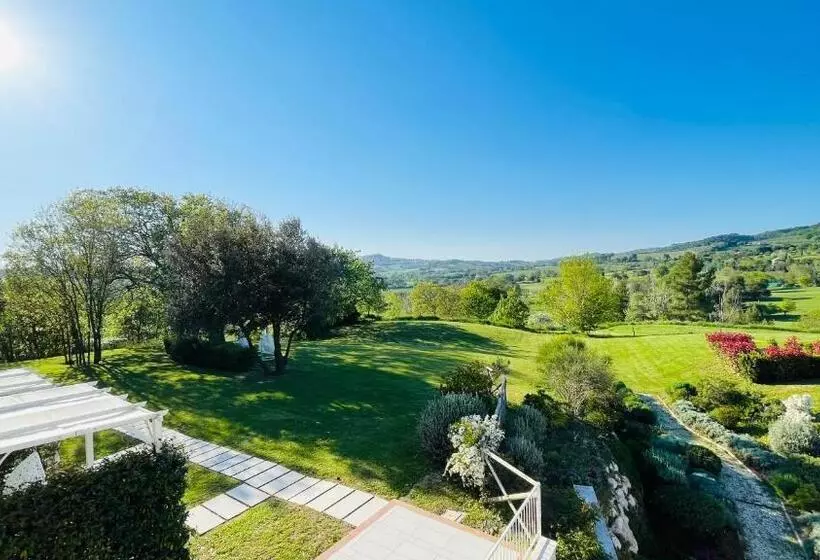 ベッドアンドブレックファースト Agromarino