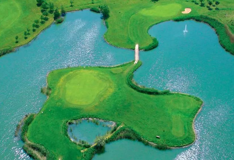 ベッドアンドブレックファースト Agromarino