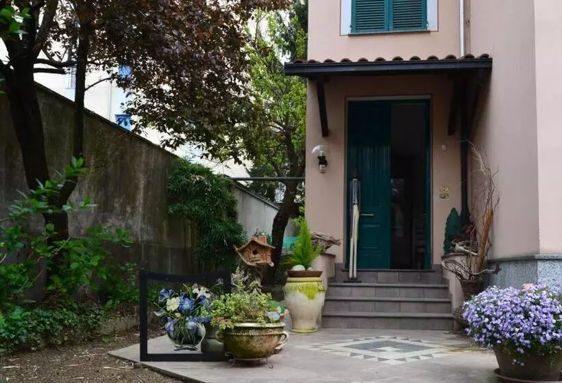 ベッドアンドブレックファースト Al Giardino Degli Artisti