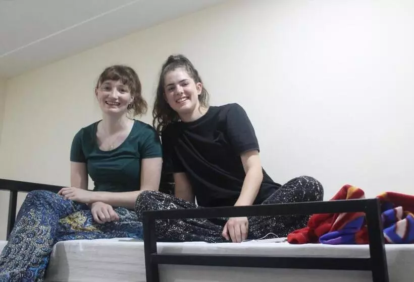 Bedweiser Backpackers Hostel