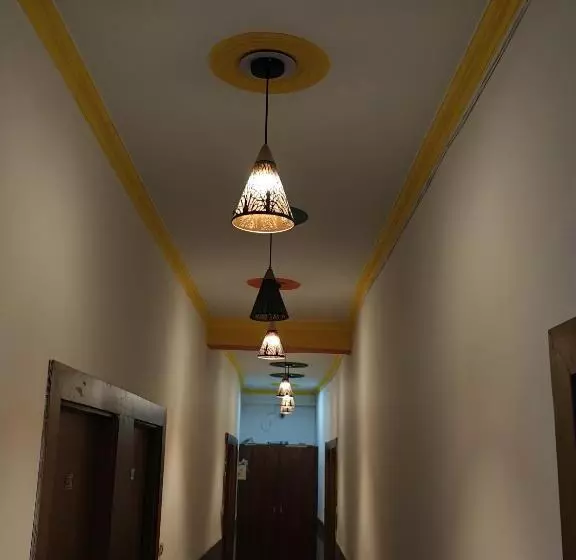 Bedweiser Backpackers Hostel