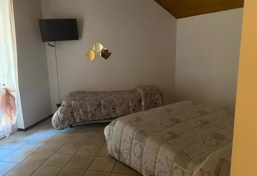 Hotelli Albergo La Grolla