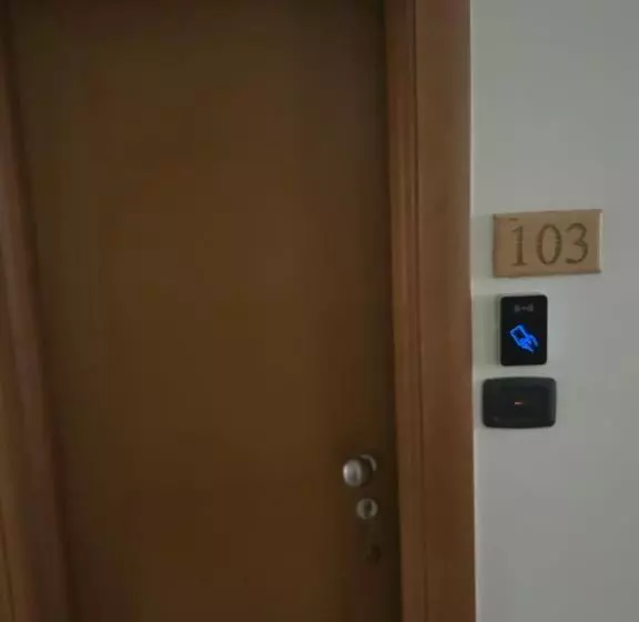 Hotelli Albergo La Grolla