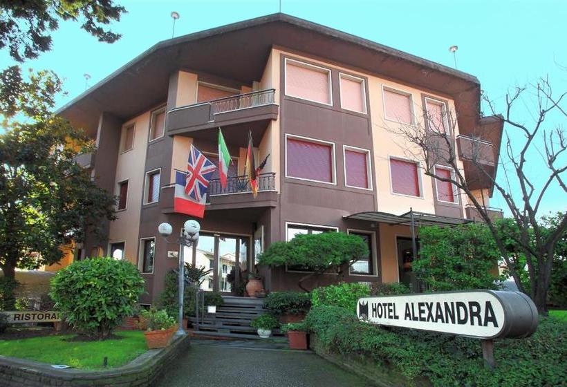 ホテル Alexandra