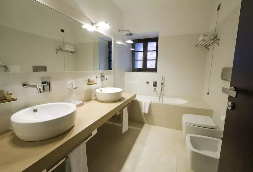 ホテル Cavour Et Des Officiers