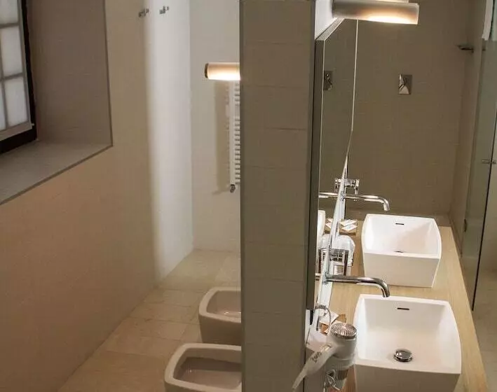 ホテル Cavour Et Des Officiers