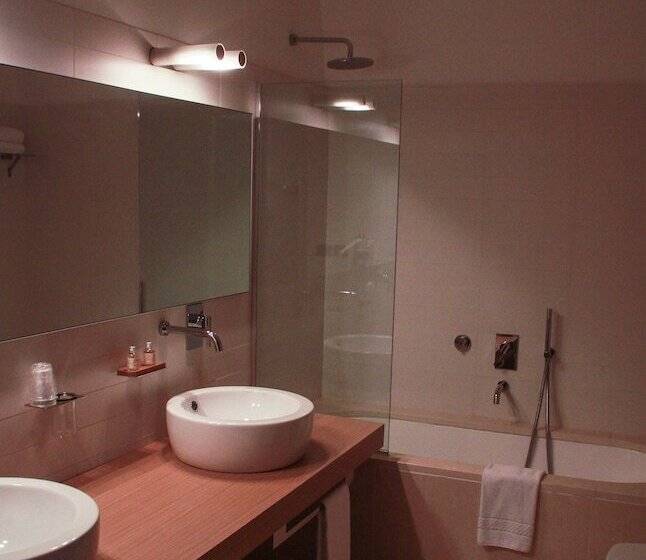 ホテル Cavour Et Des Officiers