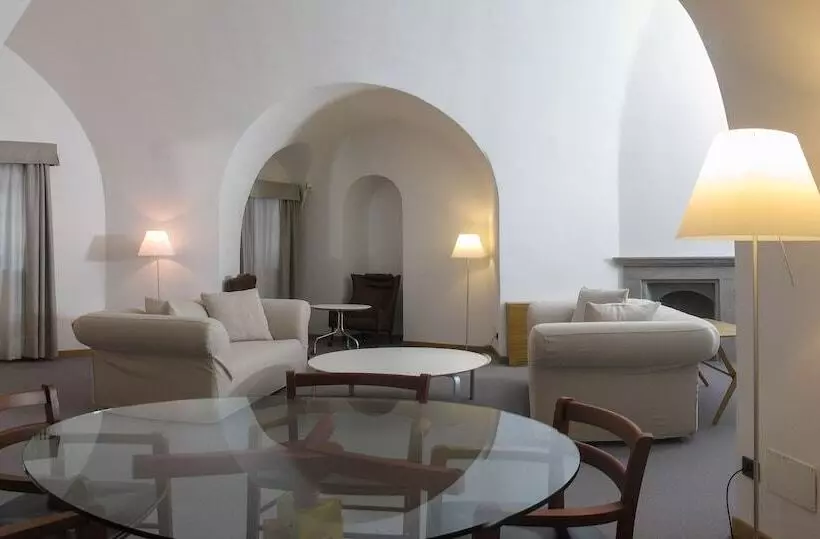 ホテル Cavour Et Des Officiers