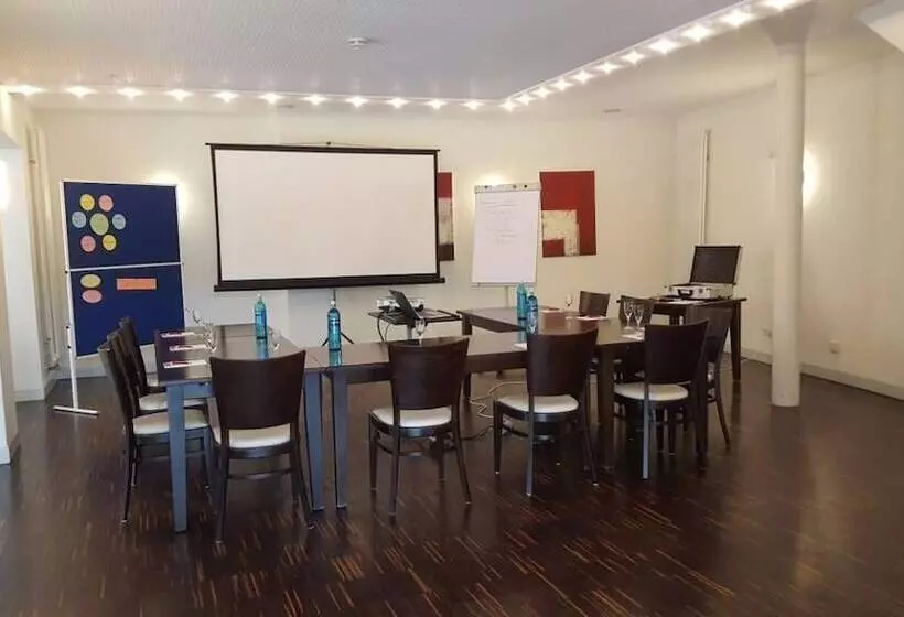 Hotelli Schlafgut Domhof Erleben