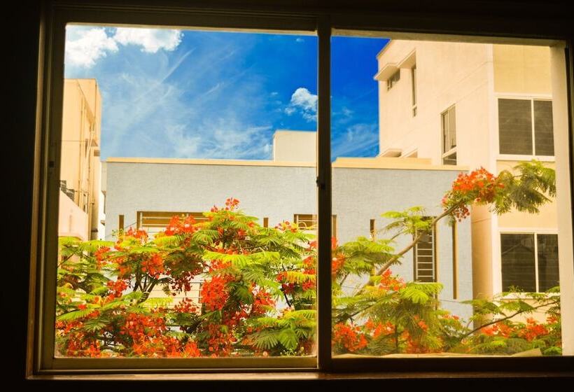 فندق Serene Boutique