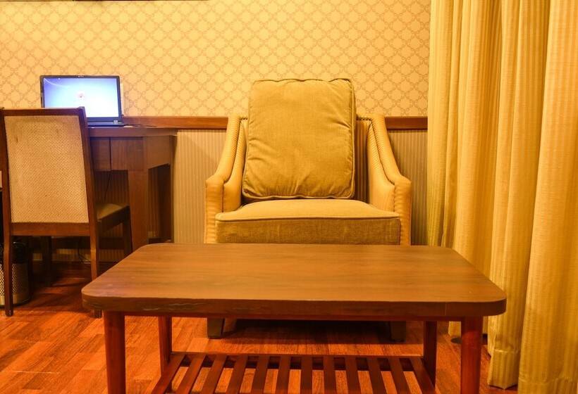 فندق Serene Boutique