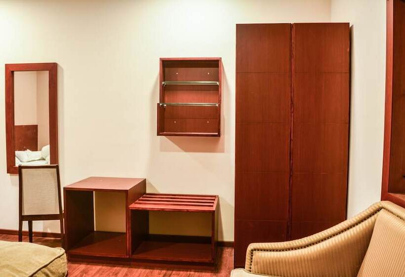 فندق Serene Boutique