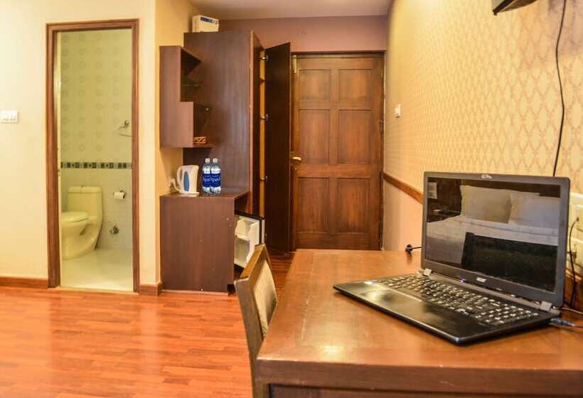 فندق Serene Boutique