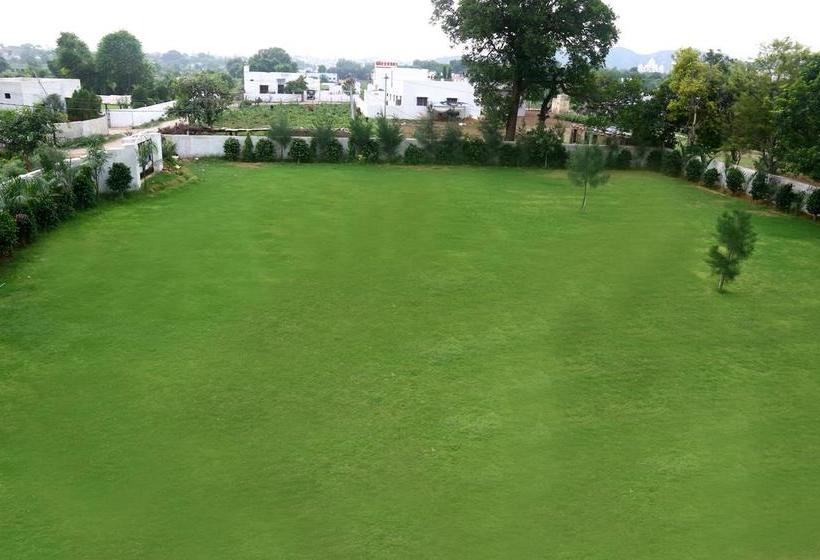 בית מלון כפרי Winter Mountain Resort