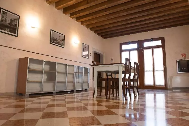 Retkeilymaja Domus Clugiae