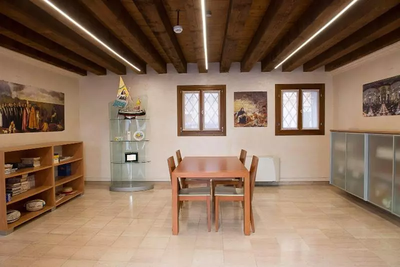 Retkeilymaja Domus Clugiae