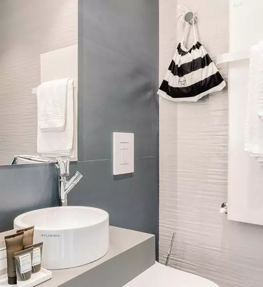 Aamiaismajoitus (B&B) Anjoy&bleev Rooms