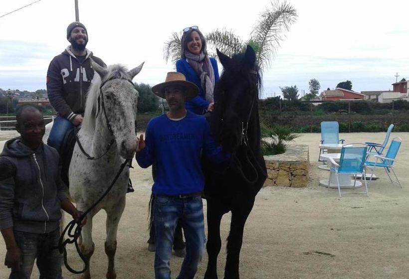 تختخواب و صبحانه Apollonion Country House