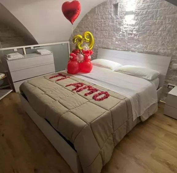 تختخواب و صبحانه Augustus Luxury Suite
