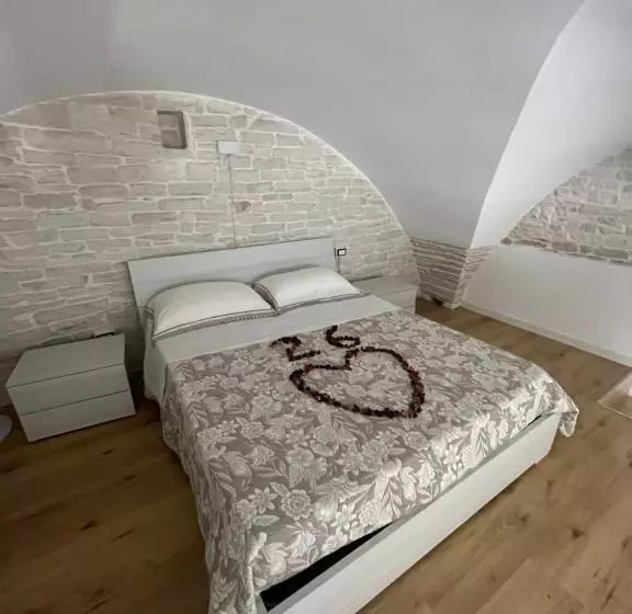 تختخواب و صبحانه Augustus Luxury Suite