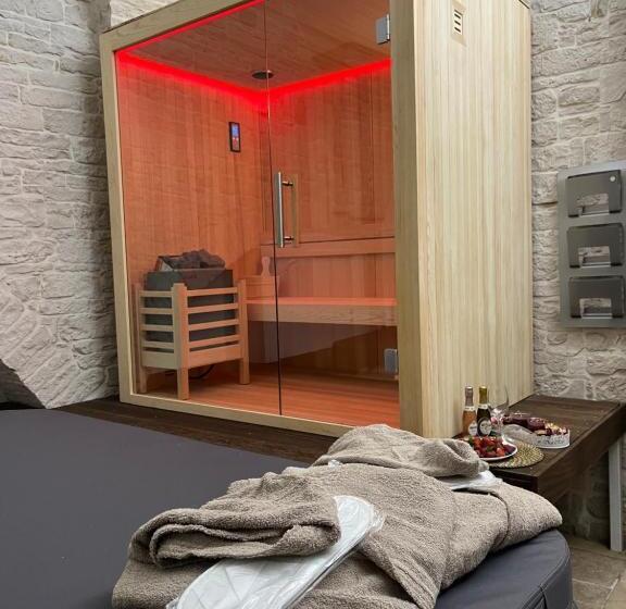 مبيت وإفطار Augustus Luxury Suite