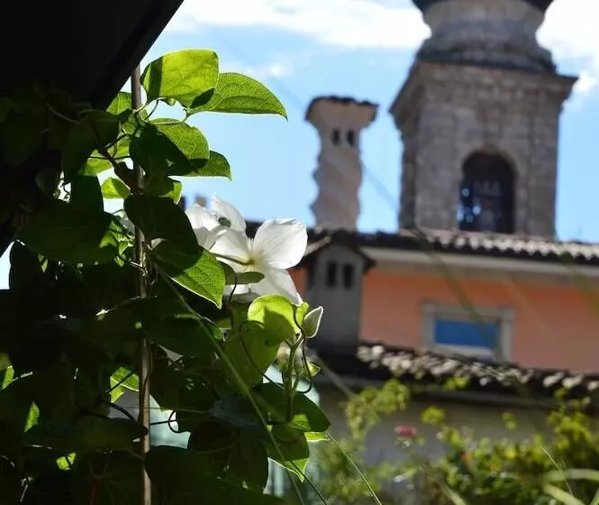 Aamiaismajoitus (B&B) Locanda Blum In