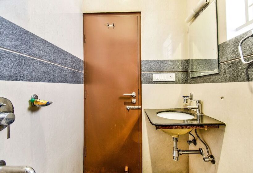 Fabhotel Kings L Grand