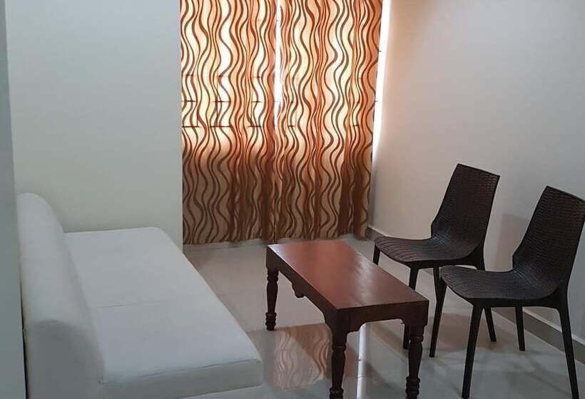 בית מלון כפרי Jk Residency