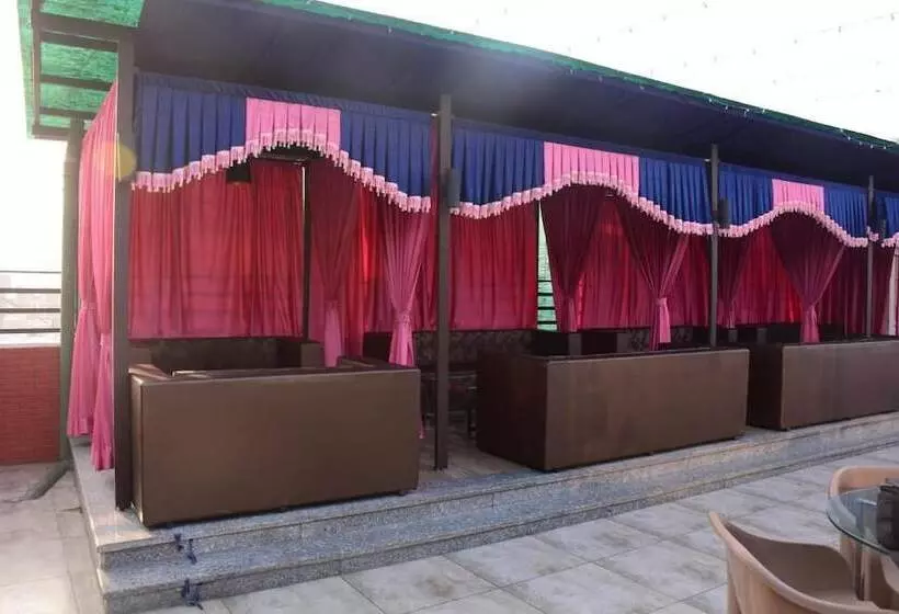 Hotelli Midtown Grand