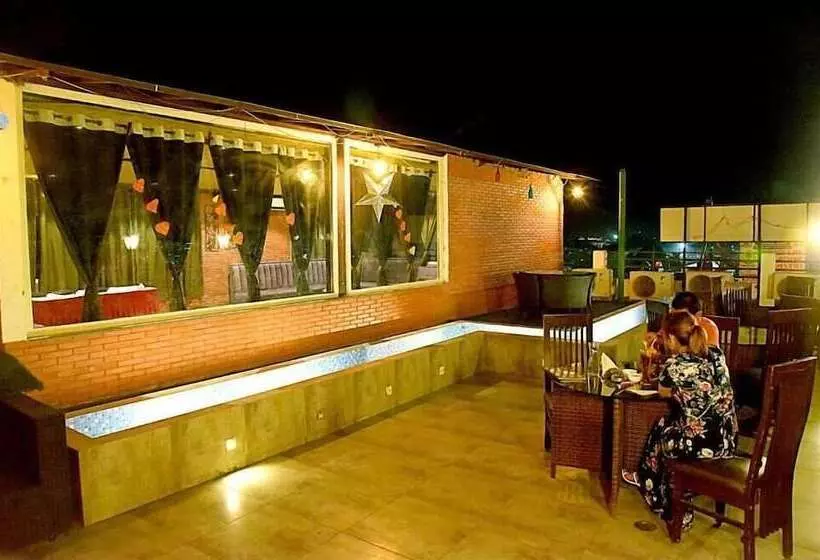 Hotelli Midtown Grand