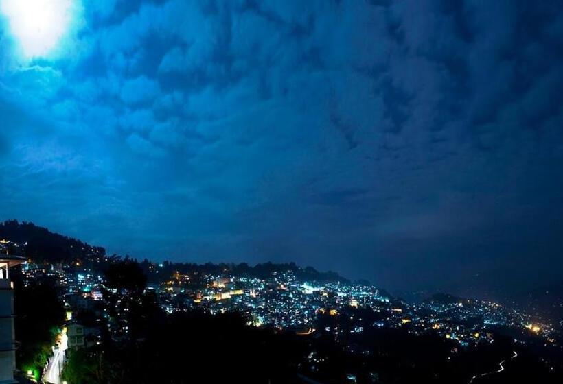 בית מלון כפרי New Orchid Lords Inn Gangtok