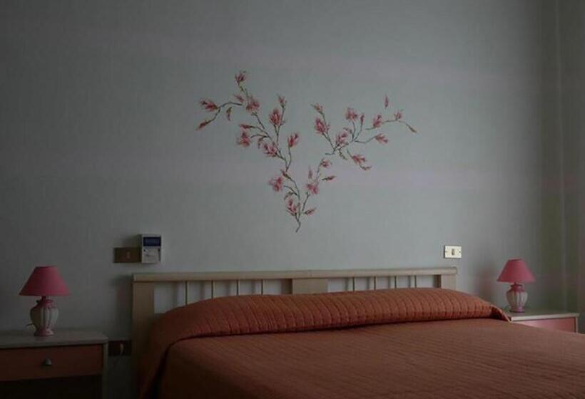 فندق Pensione Lidia