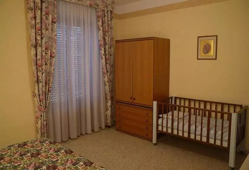 Hotelli Pensione Lidia