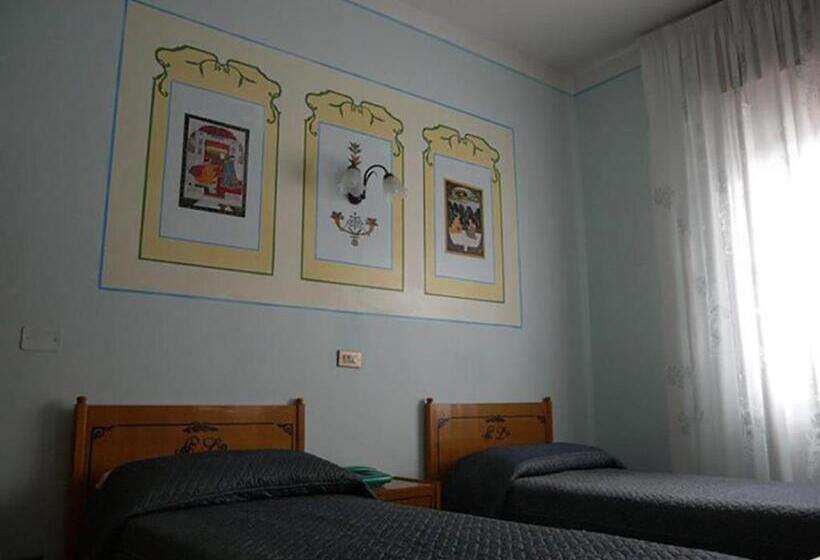 فندق Pensione Lidia