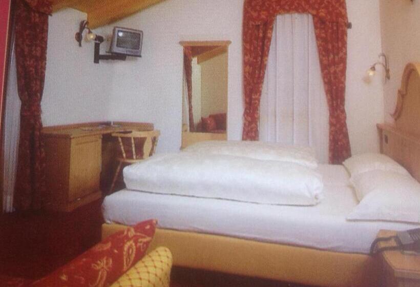 בית מלון כפרי Pordoi Fam Furgler