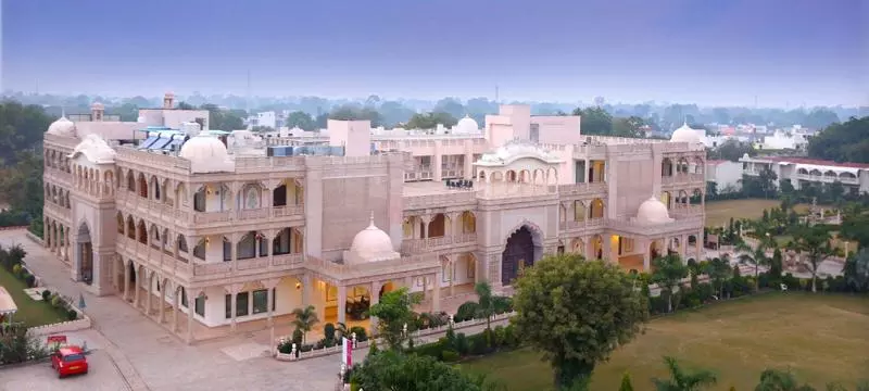 Hotelli Regenta Resort Vanya Mahal