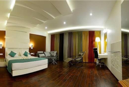 ホテル Vijay Elanza