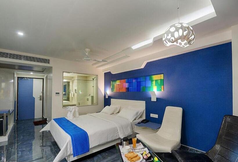 ホテル Vijay Elanza