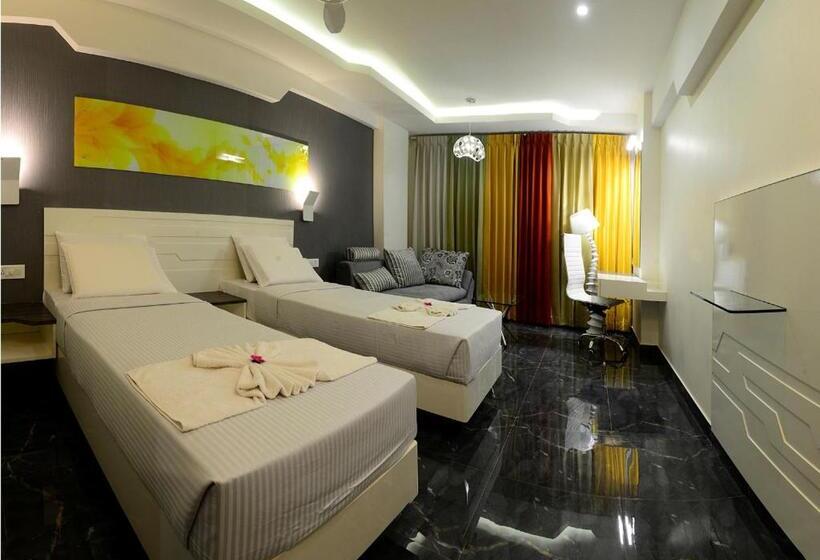 ホテル Vijay Elanza