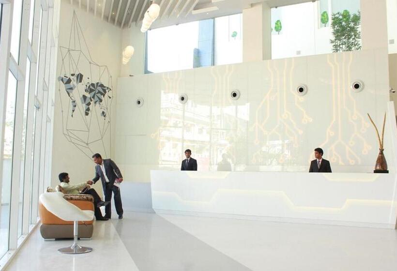 ホテル Vijay Elanza