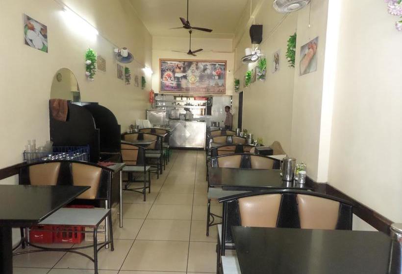 Hotelli Vrindavan Deluxe