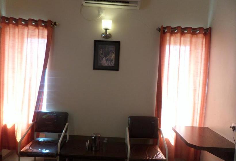 Hotelli Vrindavan Deluxe