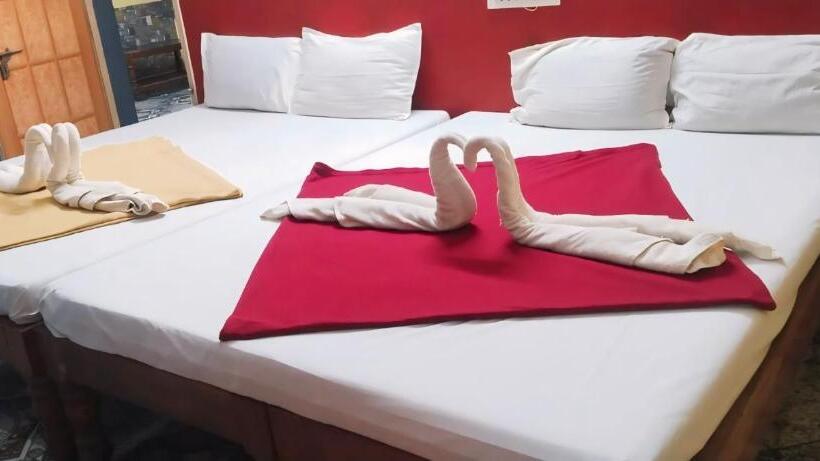 בית מלון כפרי Yelagiri Residency