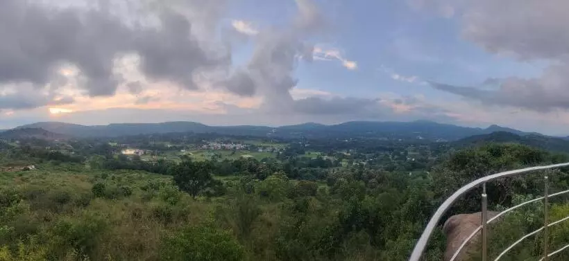 ホテル Yelagiri Residency