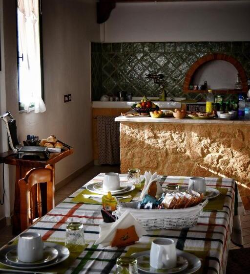 مبيت وإفطار Fattoria La Traccia