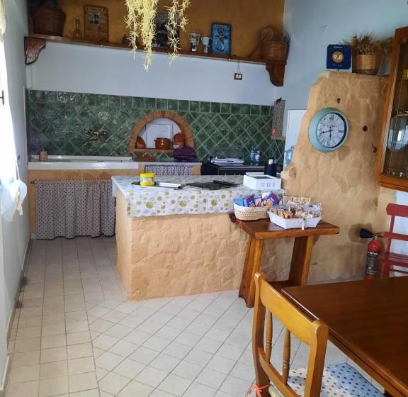 مبيت وإفطار Fattoria La Traccia