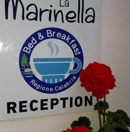 ベッドアンドブレックファースト La Marinella